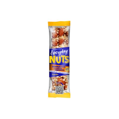 Батончик ореховый Everyday Nuts миндаль-солён.карамель 40г